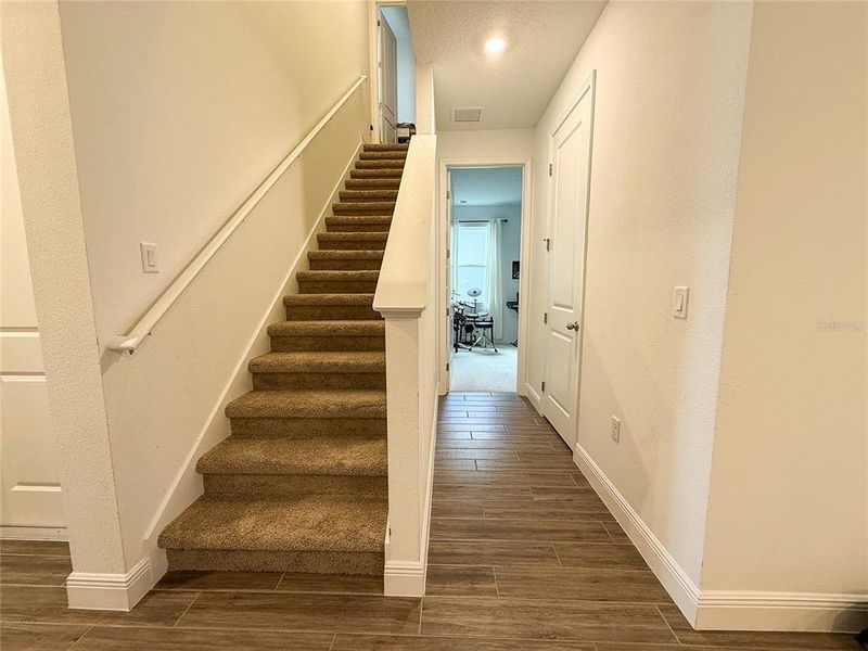 Spacious, unfurnished interior of a new home in , Minneola (Image 22).