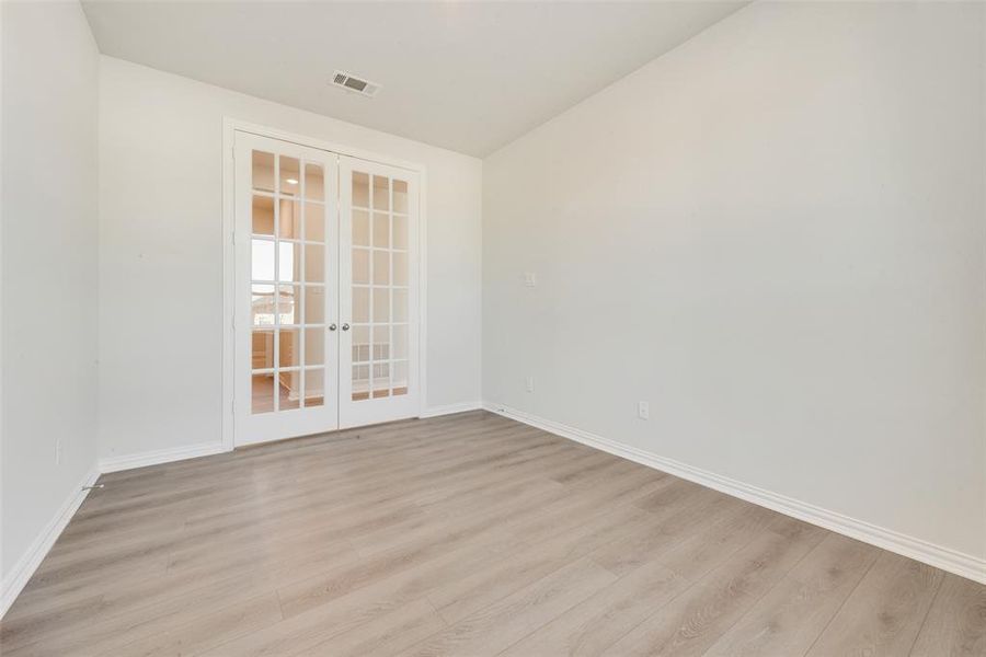 Spacious, unfurnished interior of a new home in Villages of Hurricane Creek, Anna (Image 13). Spacious, unfurnished interior of a new home in Villages of Hurricane Creek, Anna (Image 13).