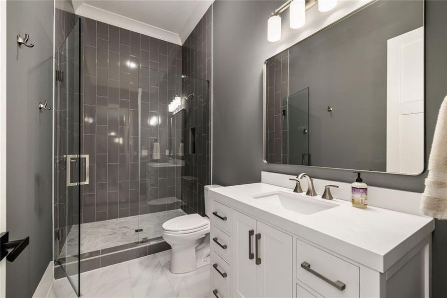 Furnished interior view inside a new home in , Gainesville (Image 51).