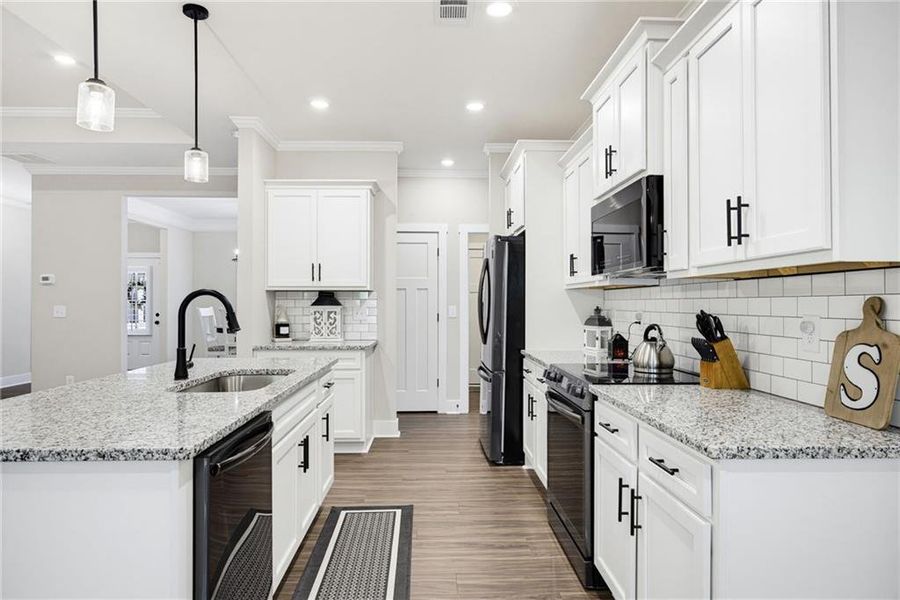 Furnished interior view inside a new home in , Dallas (Image 17).