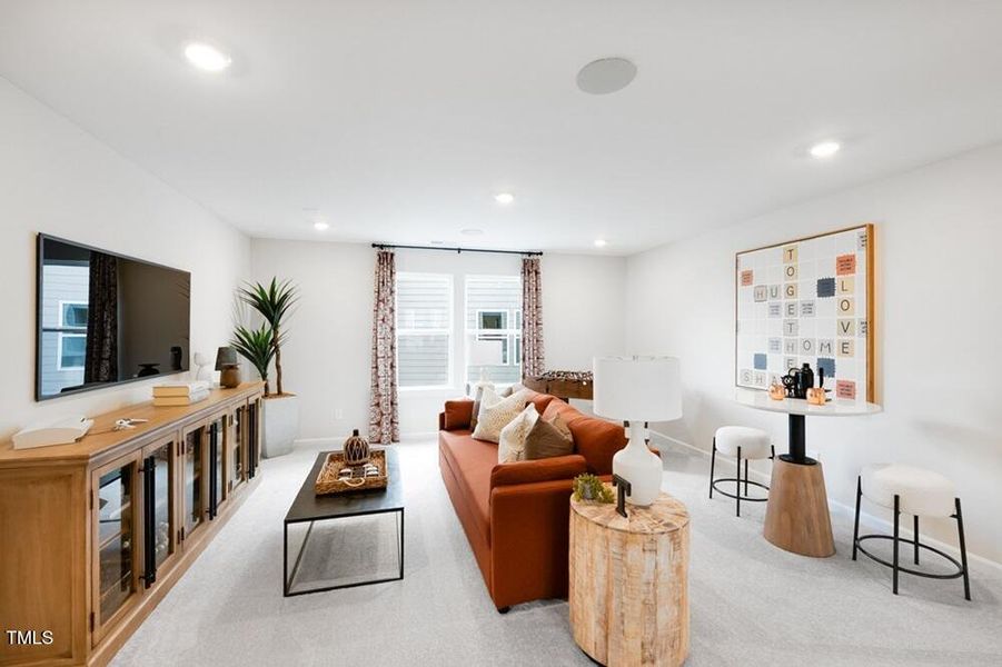 silverstone-charleston-living-area