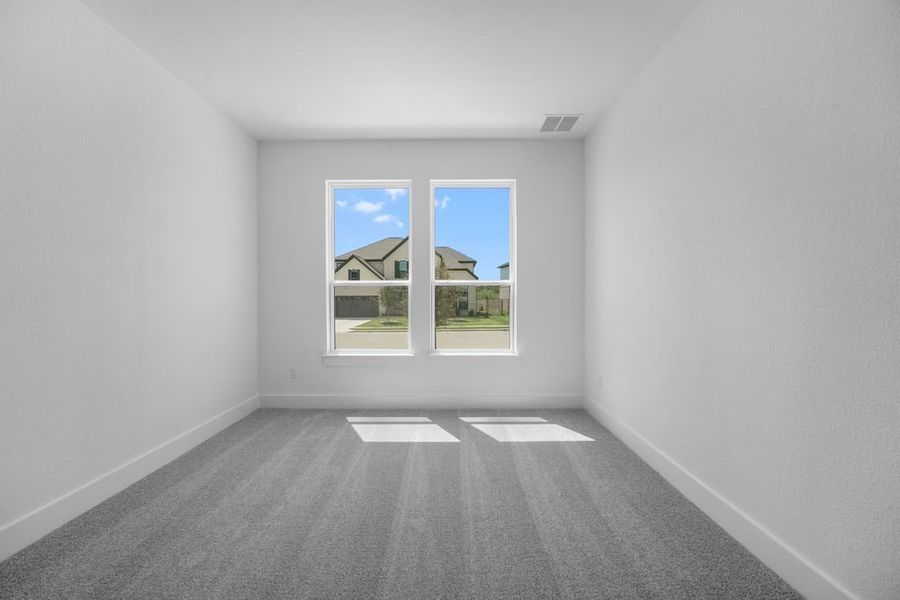 Spacious, unfurnished interior of a new home in Santa Rita Ranch, Liberty Hill (Image 7).