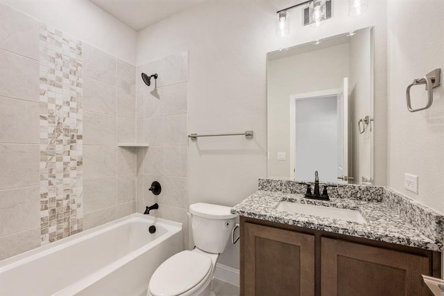 Image 34 of a home in Sonoma Verde.