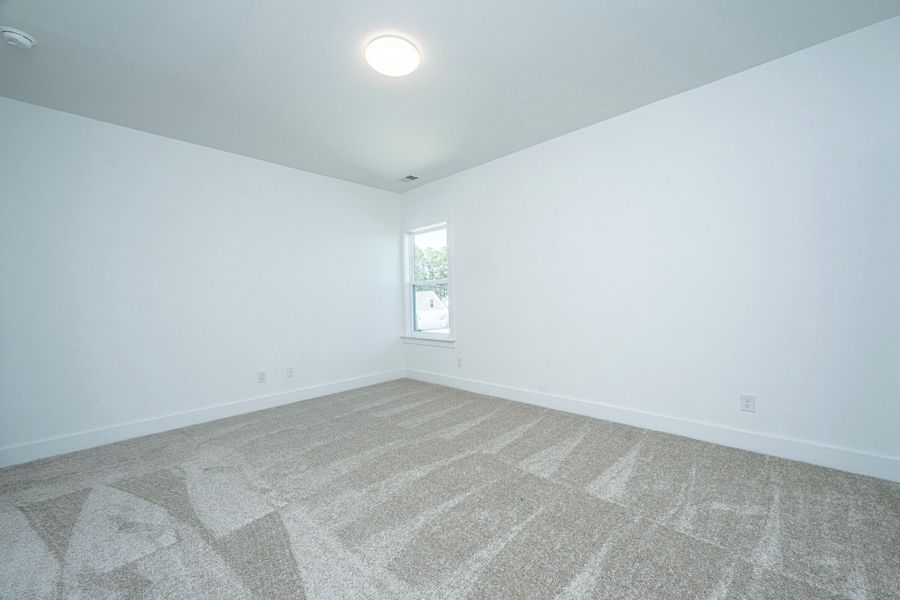 Spacious, unfurnished interior of a new home in , Ridgeville (Image 25).