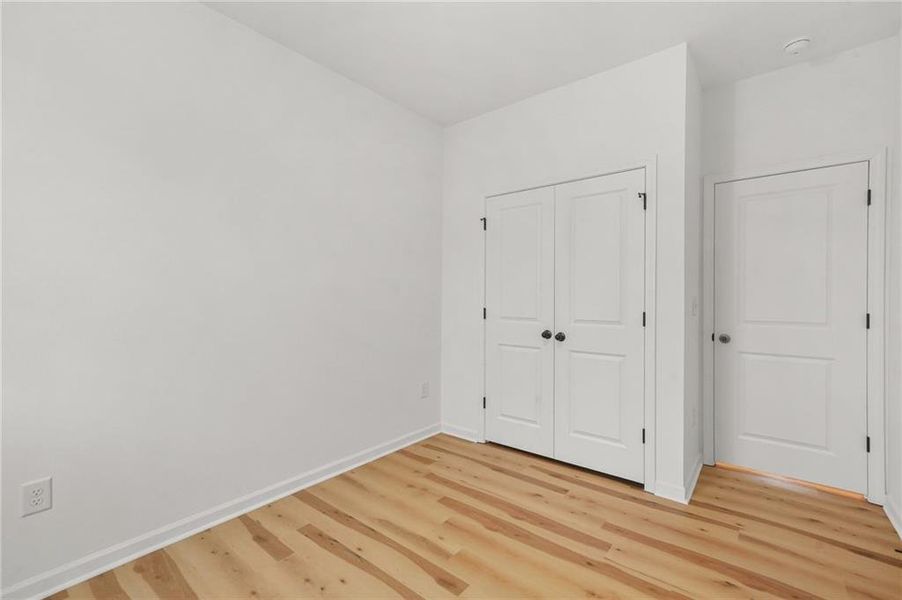 Spacious, unfurnished interior of a new home in , Atlanta (Image 37).
