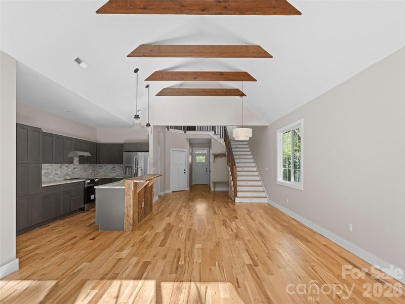 Spacious, unfurnished interior of a new home in , Brevard (Image 19).