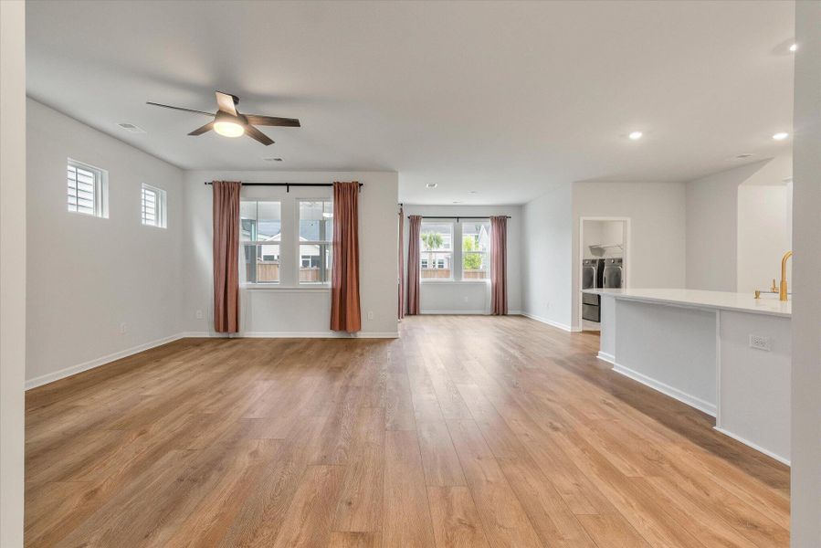 Spacious, unfurnished interior of a new home in Sweetgrass at Summers Corner, Summerville (Image 41).