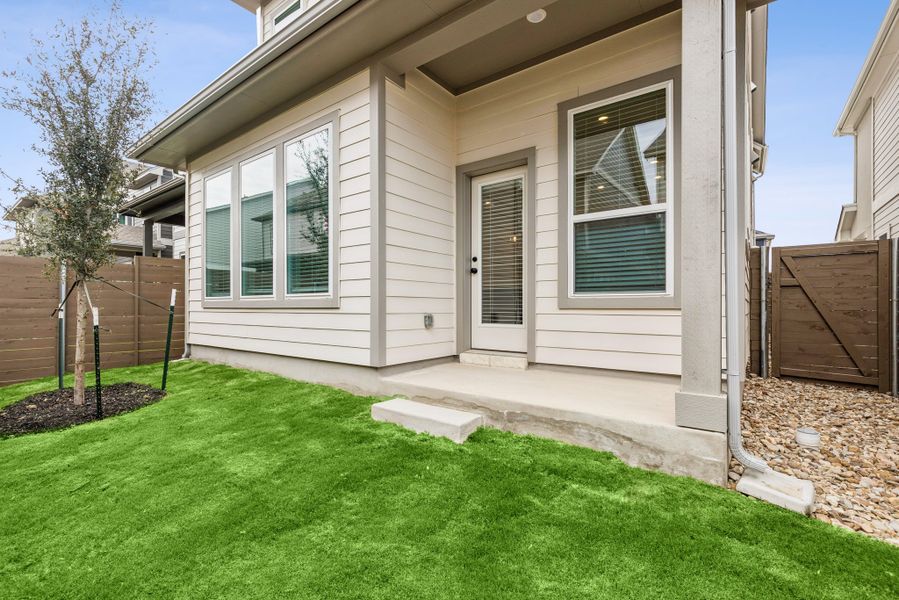 Exterior details and patio area of a home in Double Creek Crossing, Round Rock (Image 3). Exterior details and patio area of a home in Double Creek Crossing, Round Rock (Image 3).
