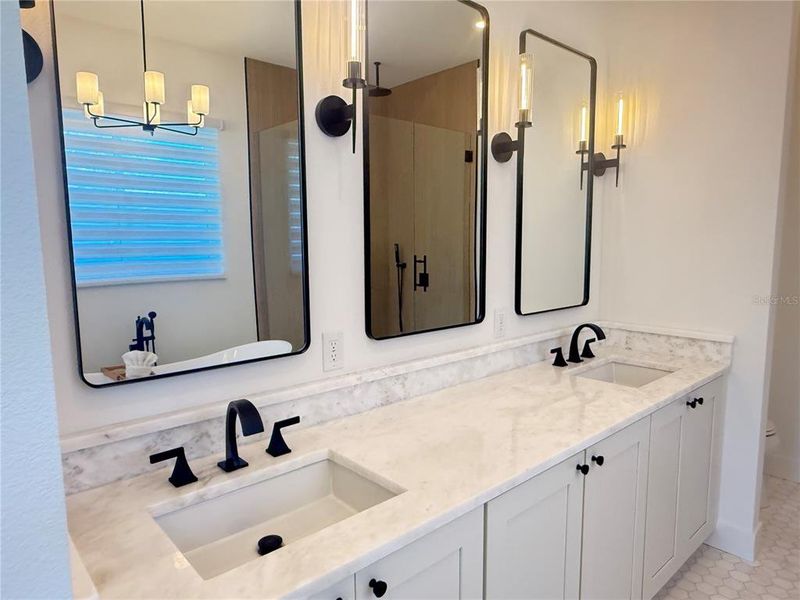 Furnished interior view inside a new home in , St. Petersburg (Image 12).