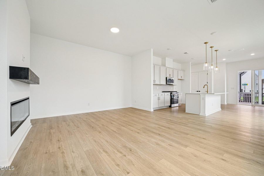 6-web-or-mls-Quarry Rd-S1410-006