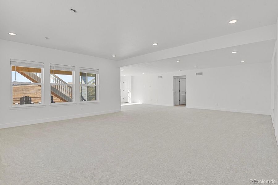 Spacious, unfurnished interior of a new home in Independence, Elizabeth (Image 37).
