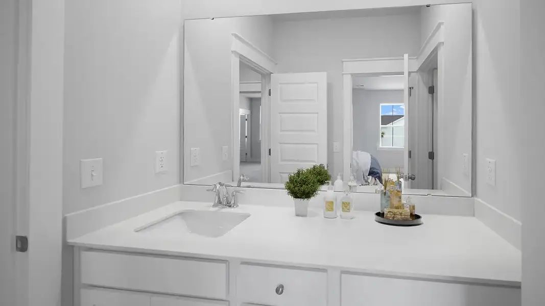 2579 Kingston Bath3 F2