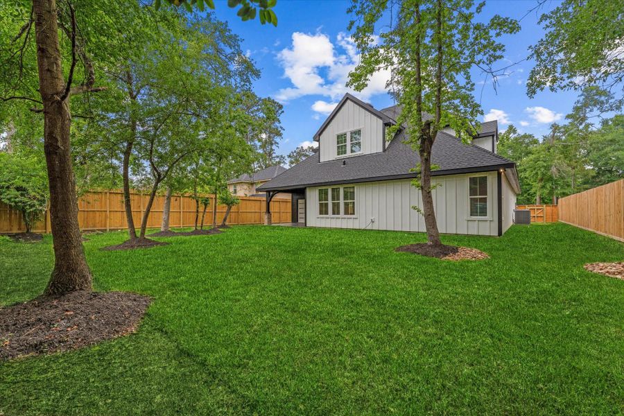 Fully fenced backyard is a nice bonus. Fully fenced backyard is a nice bonus.