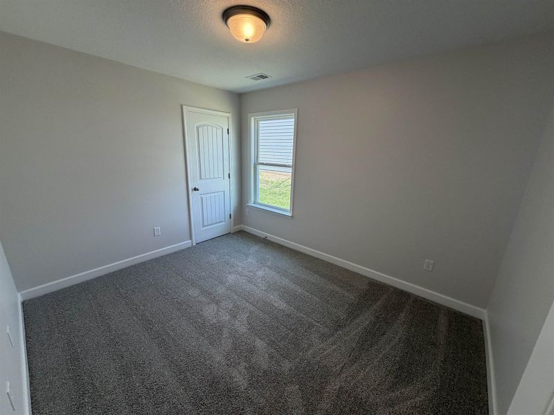Spacious, unfurnished interior of a new home in Cleveland Meadows, Spartanburg (Image 10).