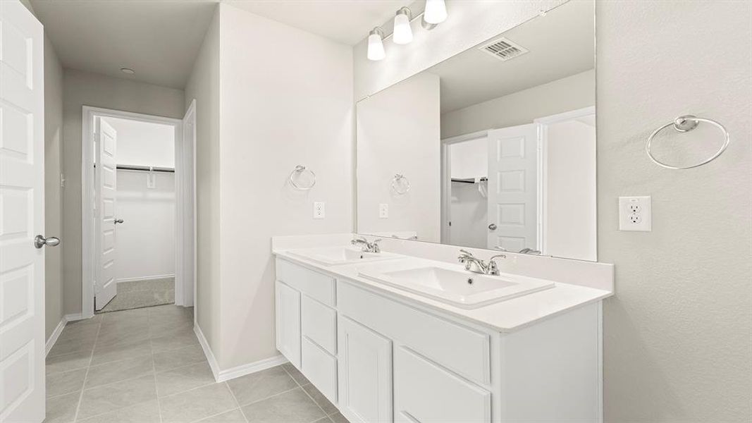 22. 3717 Star Mesa - Bath (2)