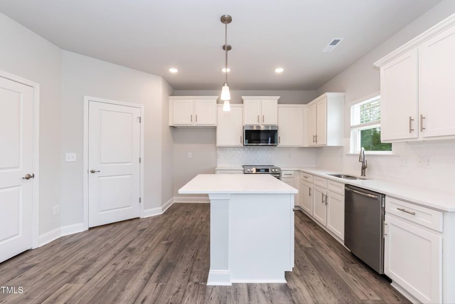 Kitchen 03 Kitchen 03