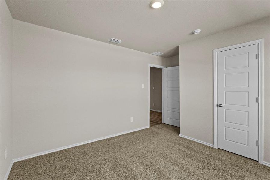Spacious, unfurnished interior of a new home in Sunnycreek, Crowley (Image 13).