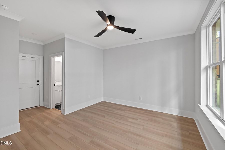 09-219 S West St_2137