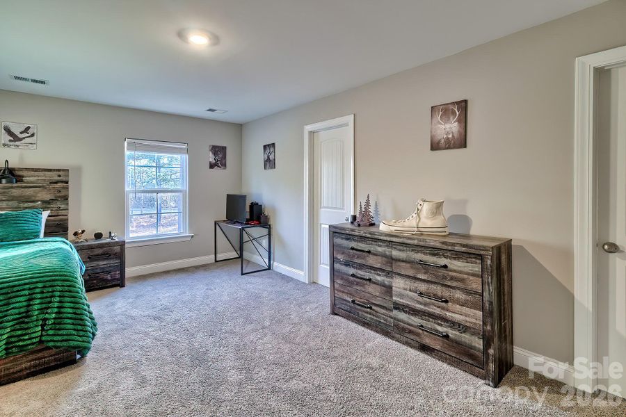 Furnished interior view inside a new home in , Kershaw (Image 28).