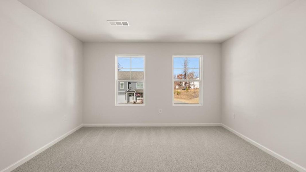 Spacious, unfurnished interior of a new home in Falcon Landing, Gainesville (Image 17).