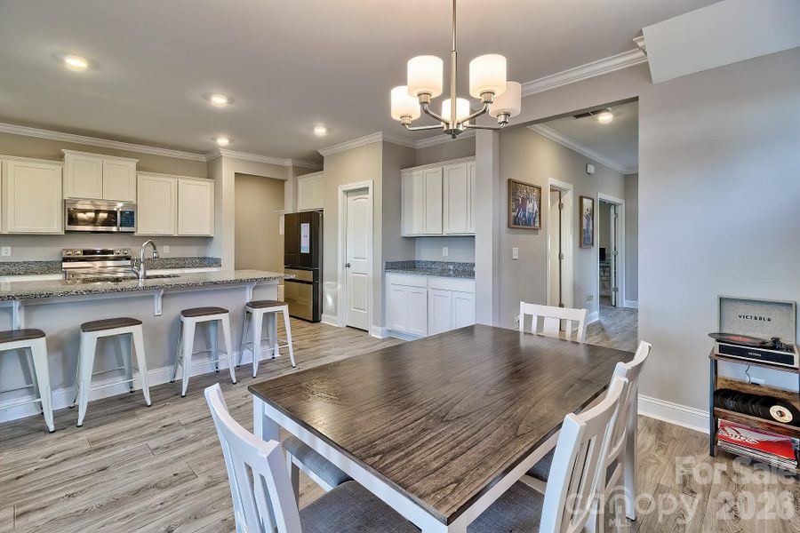Furnished interior view inside a new home in , Kershaw (Image 33).
