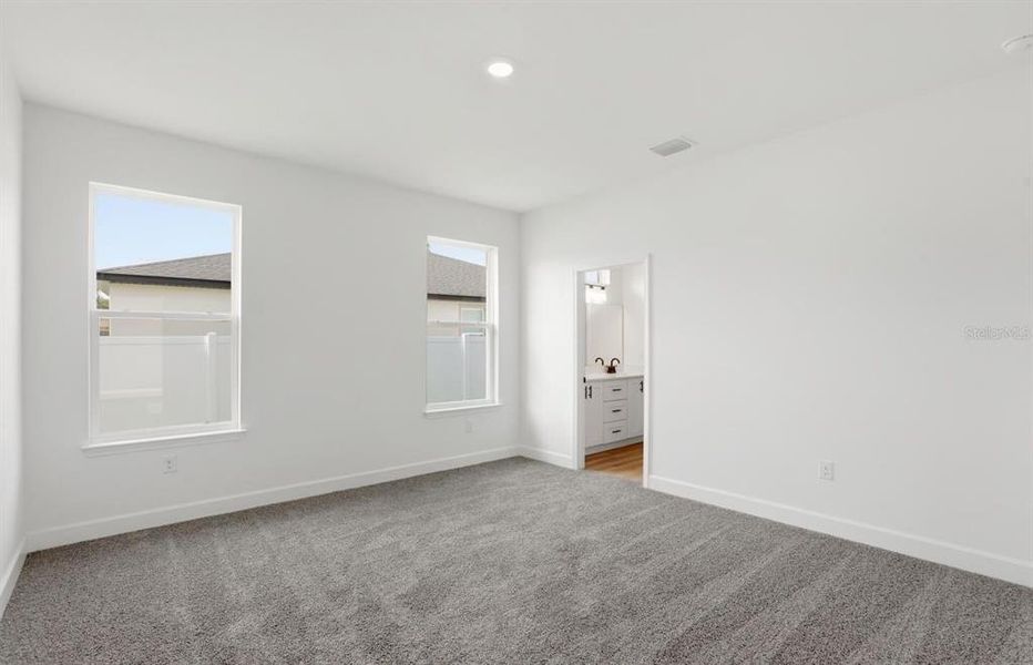 Spacious, unfurnished interior of a new home in , Sanford (Image 18).