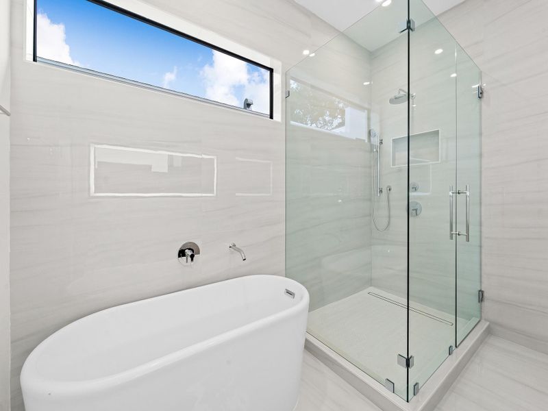 Furnished interior view inside a new home in , Fort Lauderdale (Image 6). Furnished interior view inside a new home in , Fort Lauderdale (Image 6).