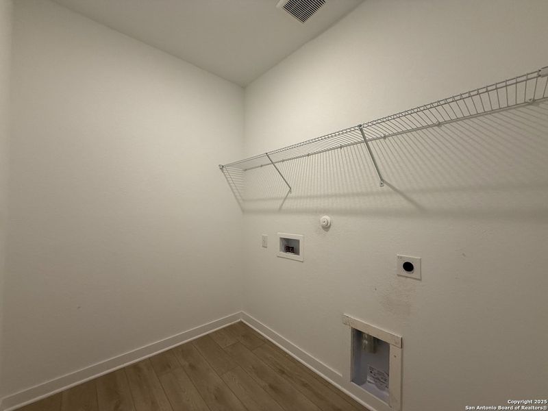 Spacious, unfurnished interior of a new home in The Arbors at the Wilder, Adkins (Image 12).