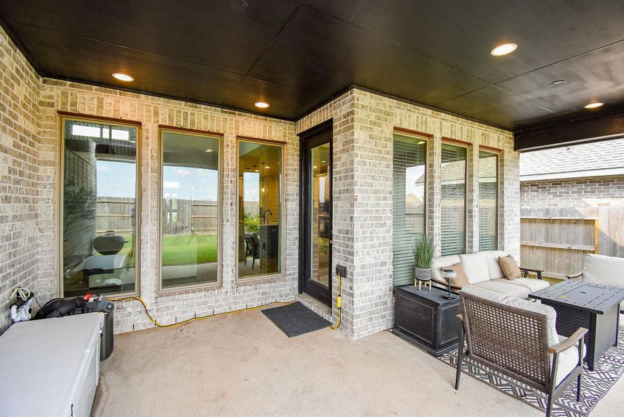 Furnished interior view inside a new home in Stonecreek Estates 50', Richmond (Image 5).