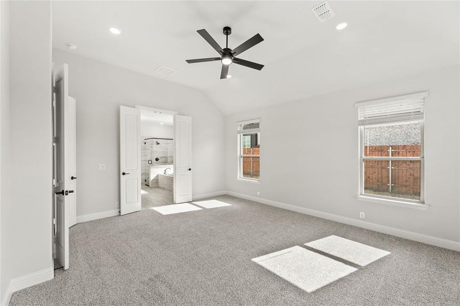Spacious, unfurnished interior of a new home in Ridgepoint, Midlothian (Image 18).