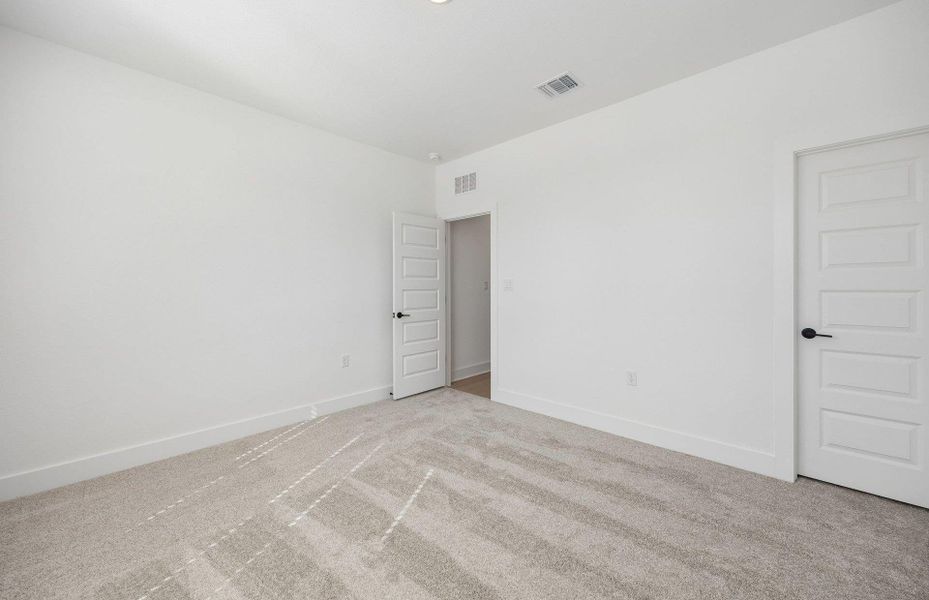 Spacious, unfurnished interior of a new home in Lagos, Manor (Image 20).