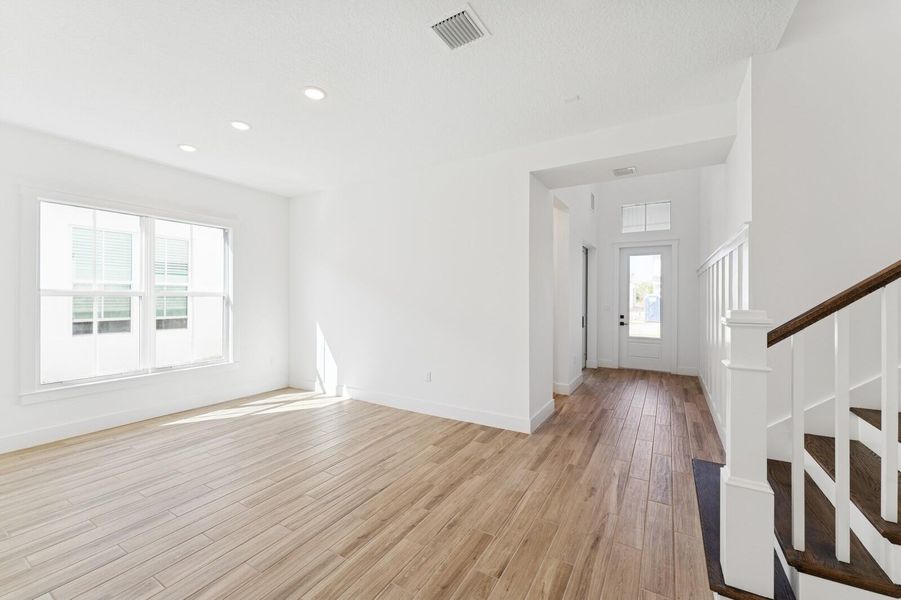 Spacious, unfurnished interior of a new home in , Stuart (Image 17).