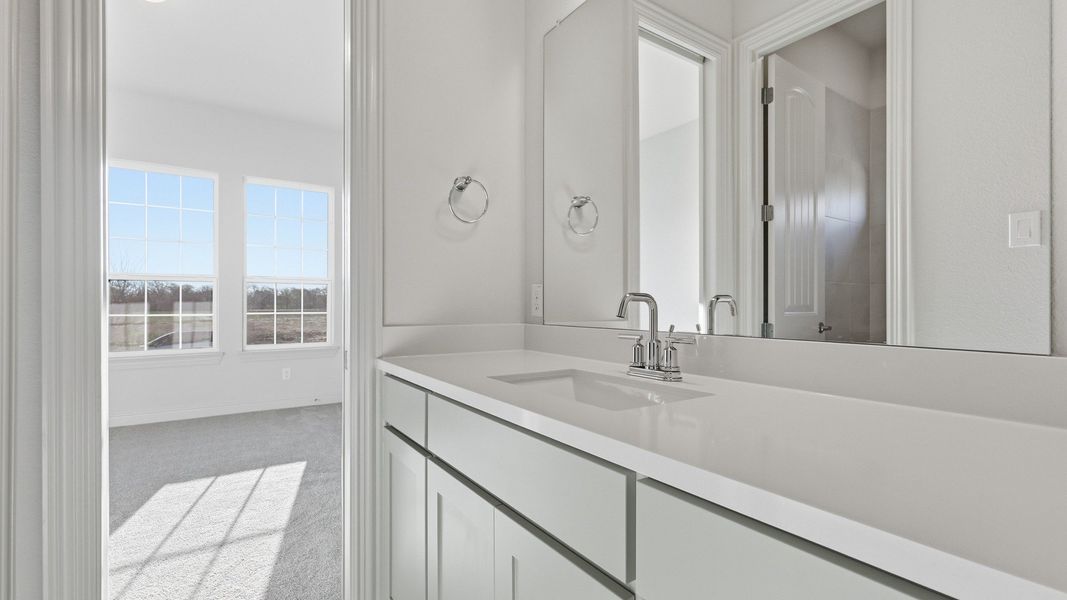 Furnished interior view inside a new home in Lakeshore Bluffs, Shady Shores (Image 13).