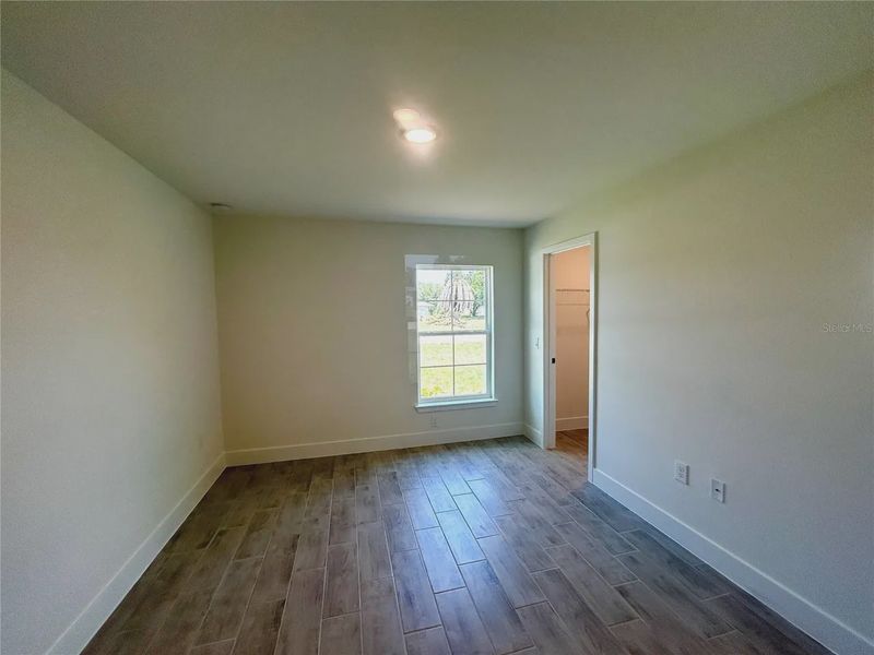 Spacious, unfurnished interior of a new home in Deep Creek, Punta Gorda (Image 17).