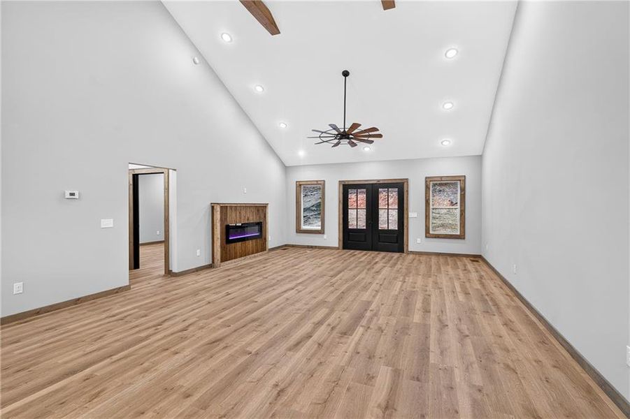 Spacious, unfurnished interior of a new home in , Ellijay (Image 22).