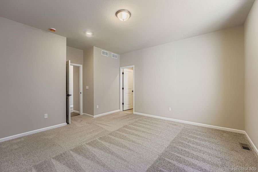 Spacious, unfurnished interior of a new home in Wolf Creek Run, Strasburg (Image 18). Spacious, unfurnished interior of a new home in Wolf Creek Run, Strasburg (Image 18).