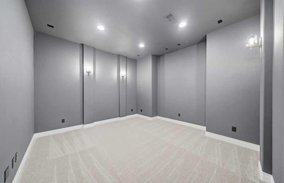 Spacious, unfurnished interior of a new home in Bridgeland 60′, Cypress (Image 22).