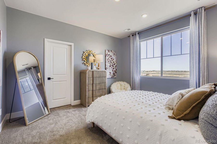 INTERIOR PHOTOS ARE WILLOW MODEL HOME.