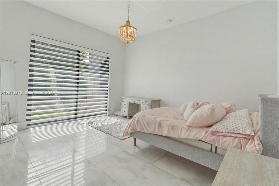 Furnished interior view inside a new home in , Pinecrest (Image 17).