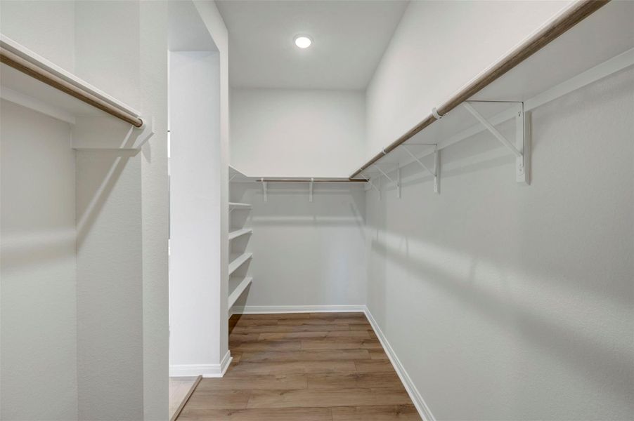 Spacious, unfurnished interior of a new home in Beacon Point at Lago Mar 50’ Homesites, Texas City (Image 17).