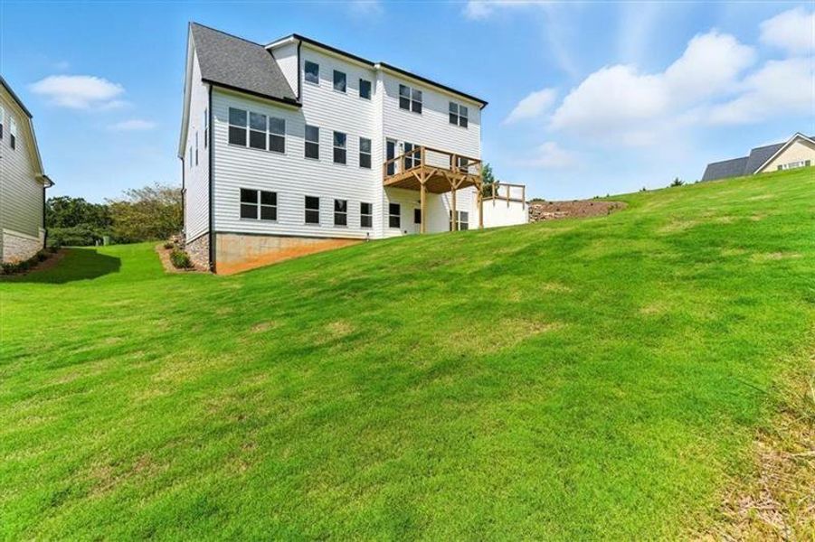Exterior details and patio area of a home in , Rome (Image 3).