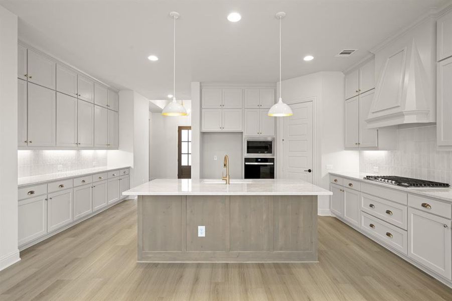 4613 Clearcrest- Kitchen-3