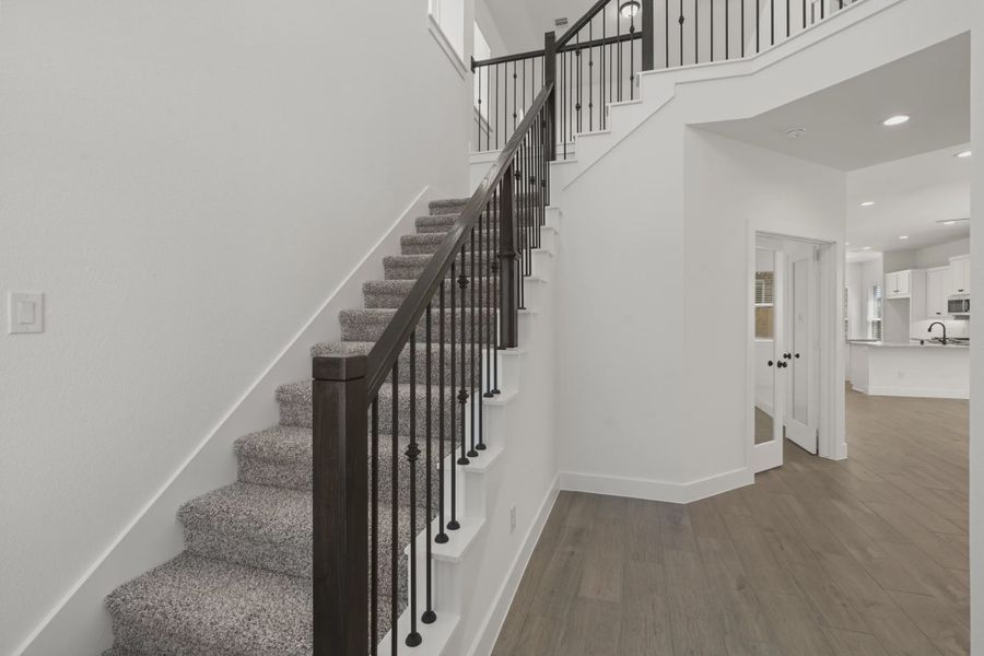 Representative unfurnished interior of a home built from the Greenville by Chesmar Homes in Wood Leaf Reserve, Tomball (Image 15).