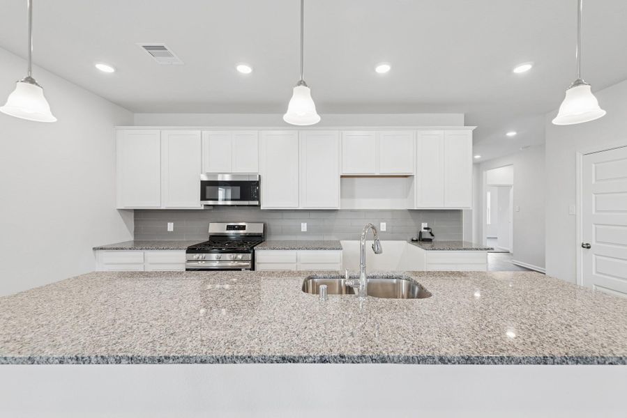 Furnished interior view inside a new home in Sierra Vista, Rosharon (Image 5).