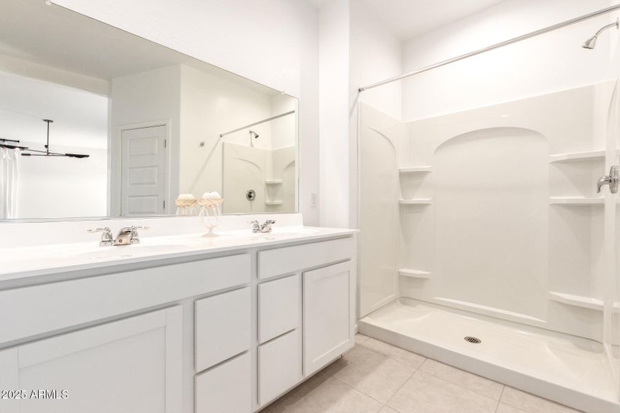 16 Trumbull 16 Trumbull