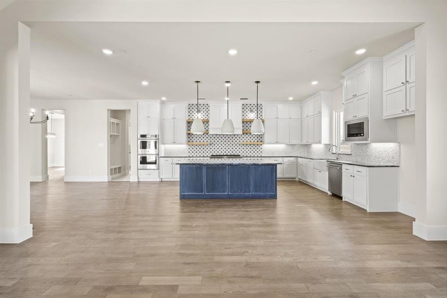 Furnished interior view inside a new home in Dean Farms, Lucas (Image 9).
