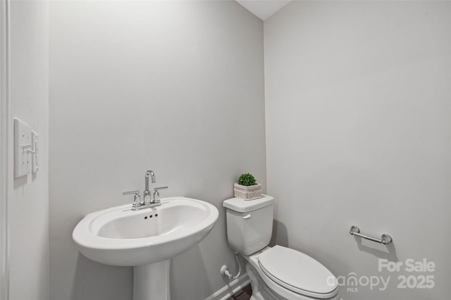 Image 42 of a home in Creekside Cottages.