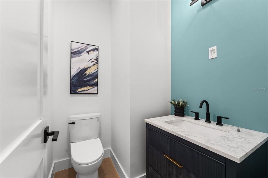 Furnished interior view inside a new home in , Orlando (Image 35).