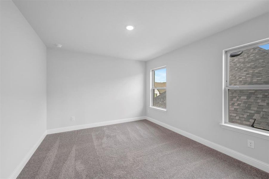 Spacious, unfurnished interior of a new home in Aster Park, McKinney (Image 25).