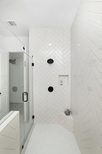 Brookdale II Primary Bathroom